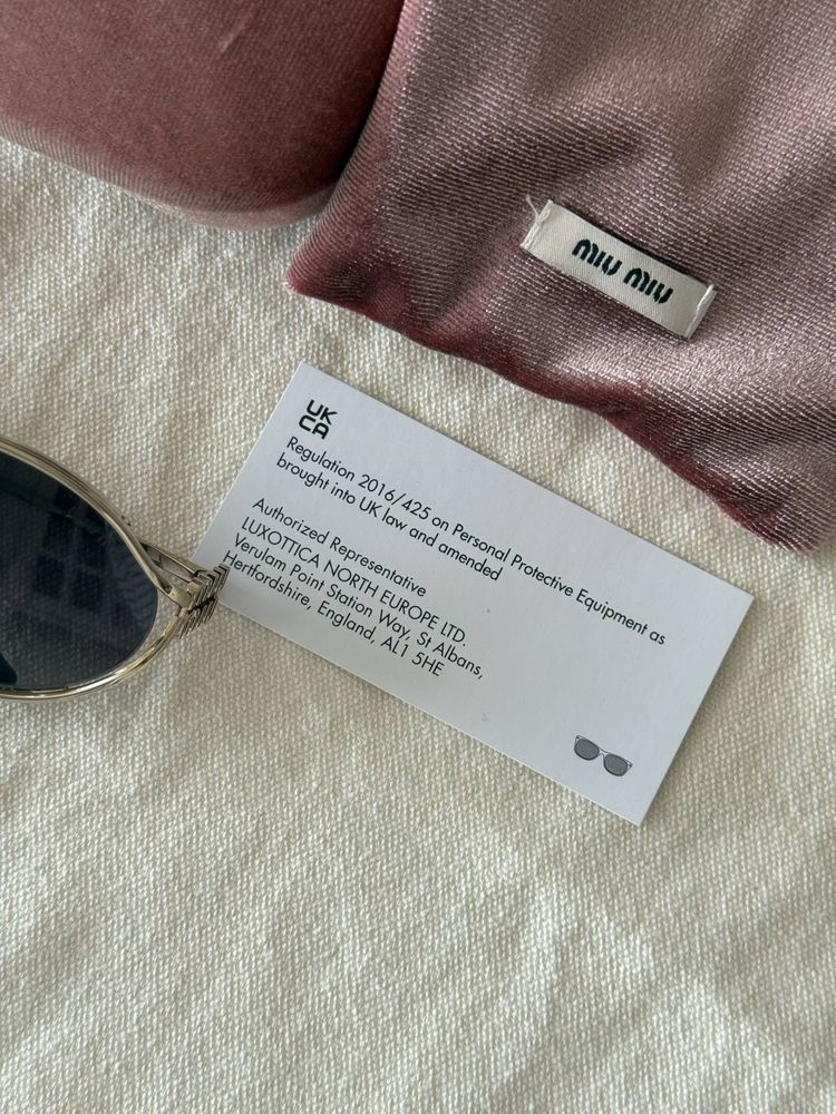 Слънчеви очила Miu Miu