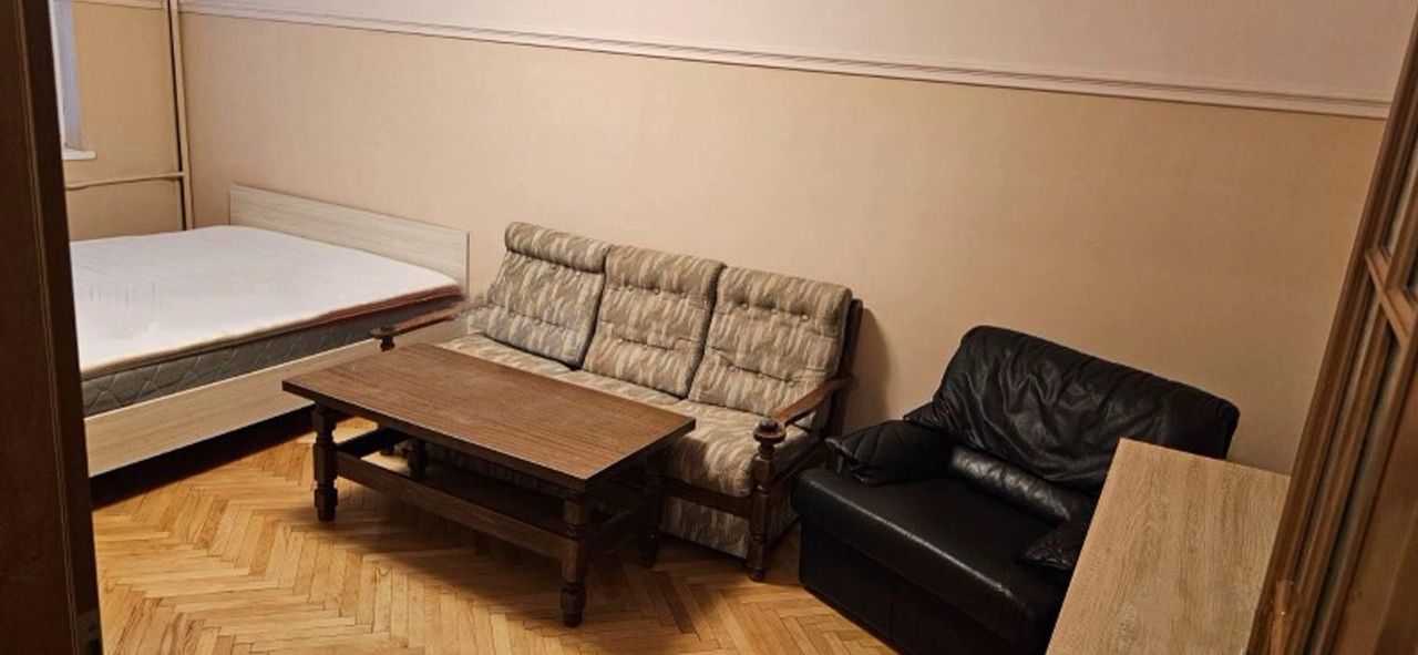 Дава се под наем Двустаен апартамент в София, Стрелбище - 67 кв.м за 525 € - Снимка #3