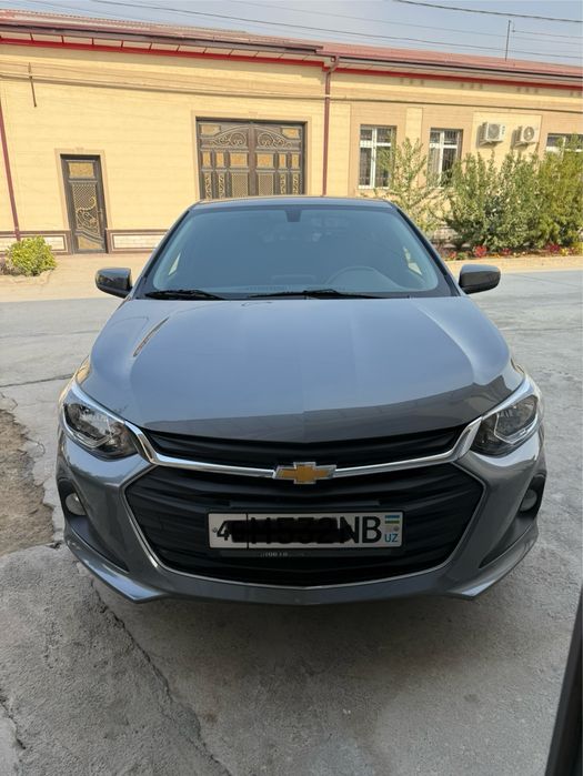 Onix  LTZ 4-pozisiya  a/t sotiladi