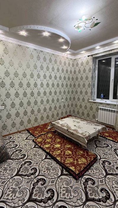 Sergeli  metro oldida ijara uy bor