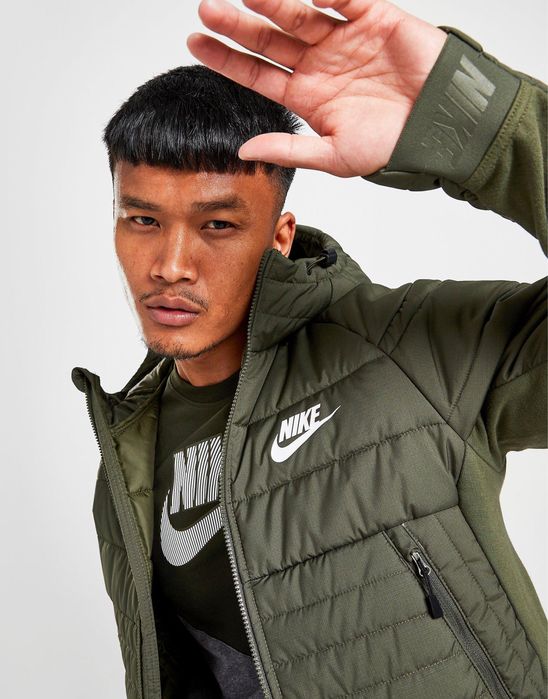 Nike яке мъжко ХС размер/оригинално