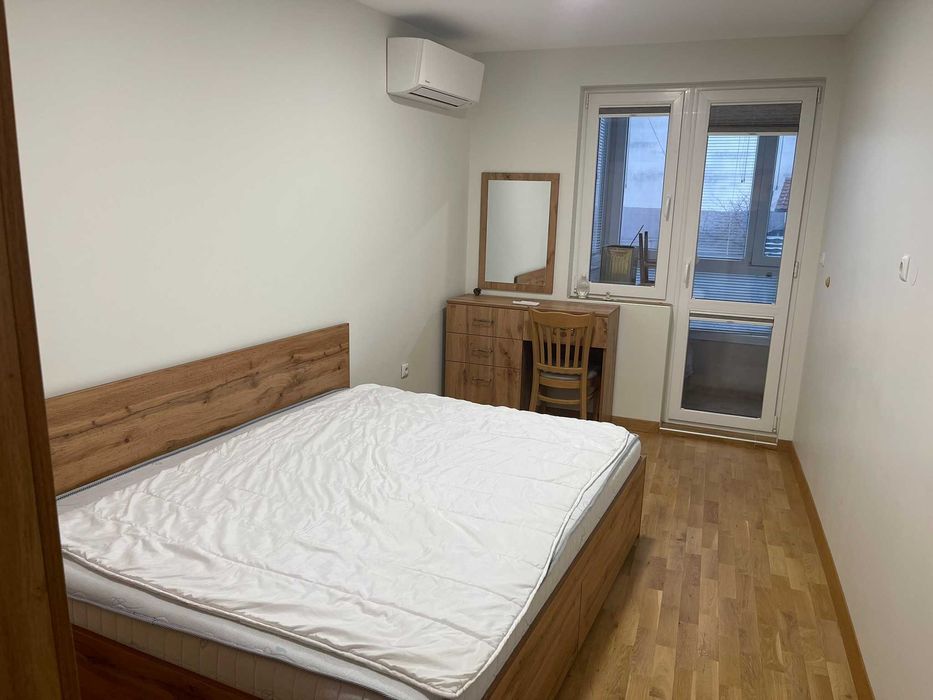 Дава се под наем Тристаен апартамент в Варна, Победа - 87 кв.м за 612 € - Снимка #2