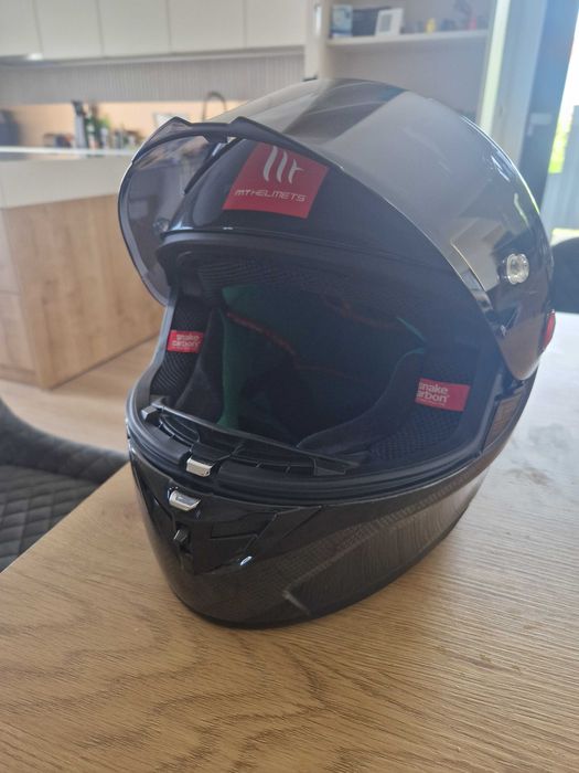 Vand casca moto MT Helmets KRE+ CARBON marimea M, A11 Gloss Black