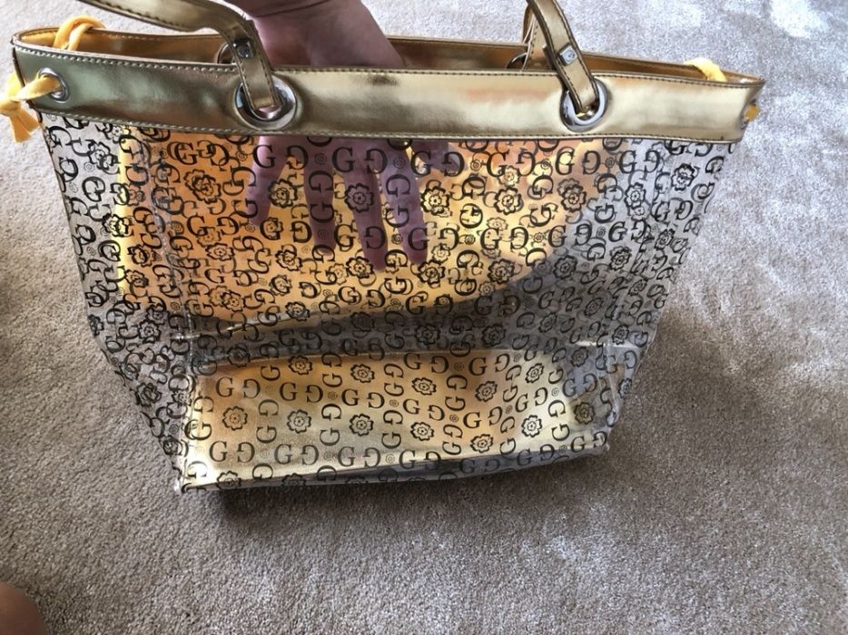Geanta Guess transparenta