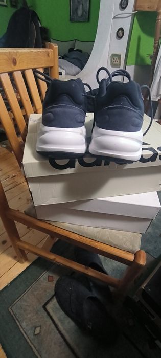 Спортни обувки Ozelle с велур .