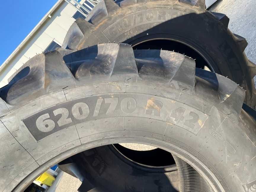 Marca TRELLEBORG 600/65R38 anvelope radiale noi pentru tractor spate