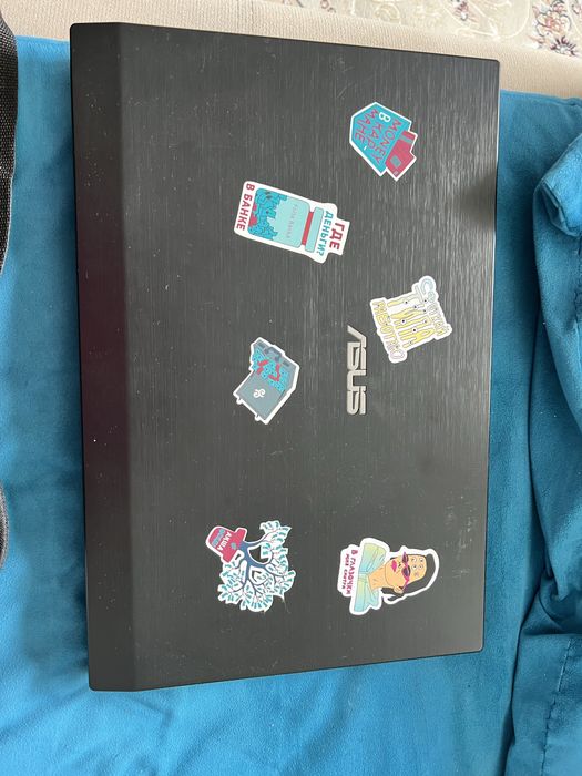 Ноутбук Asus