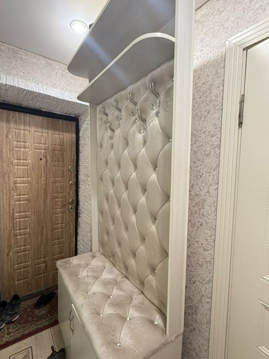 Прихожая  в хорошем состоянии   Самовывоз 60000 красивая, в зорошем со