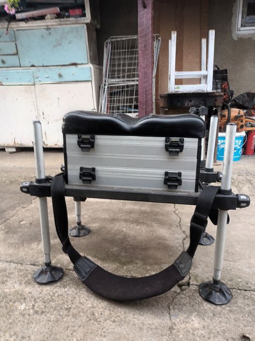 Vând scaun modular trabucco