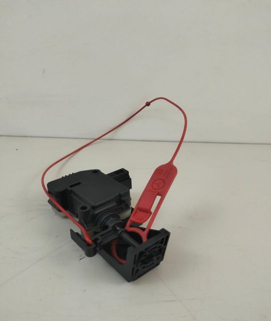 Motoras Rezervor  a2048200072 Mercedes-Benz E-Class W213 seria