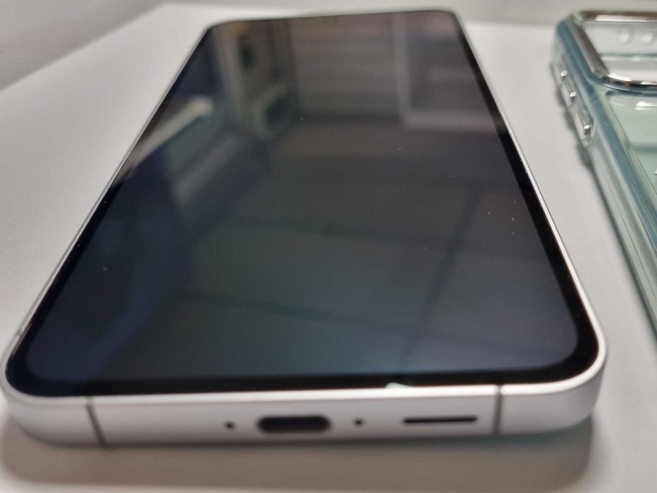 Samsung Galaxy S24 FE 128/8GB Като нов!!!