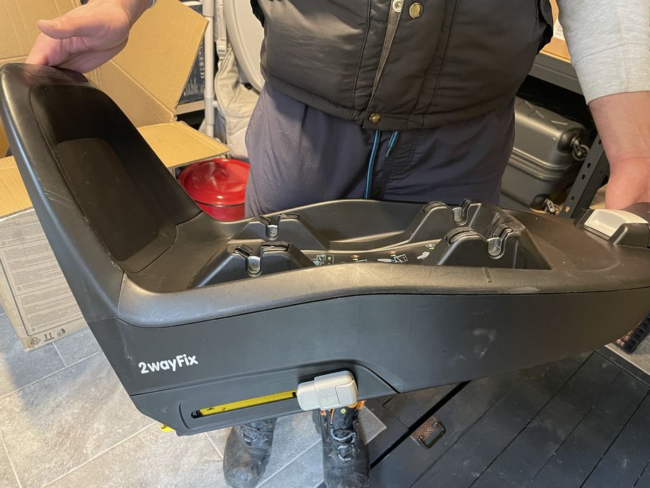 Scoica Maxi Cosi cu baza izofix