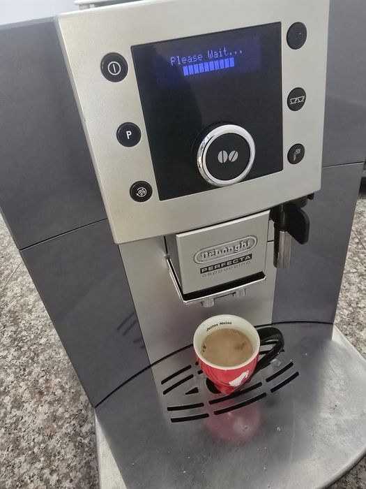 Кафемашина Delonghi Perfecta