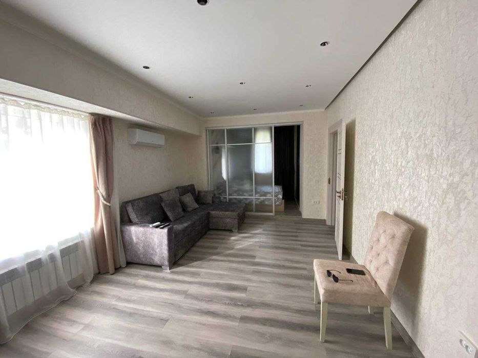 Продается Ц6 1в2/4/4 45м2 с ремонтом