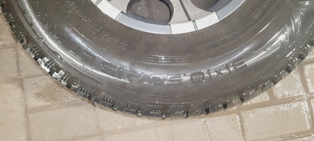 Продам шины nokian с дисками