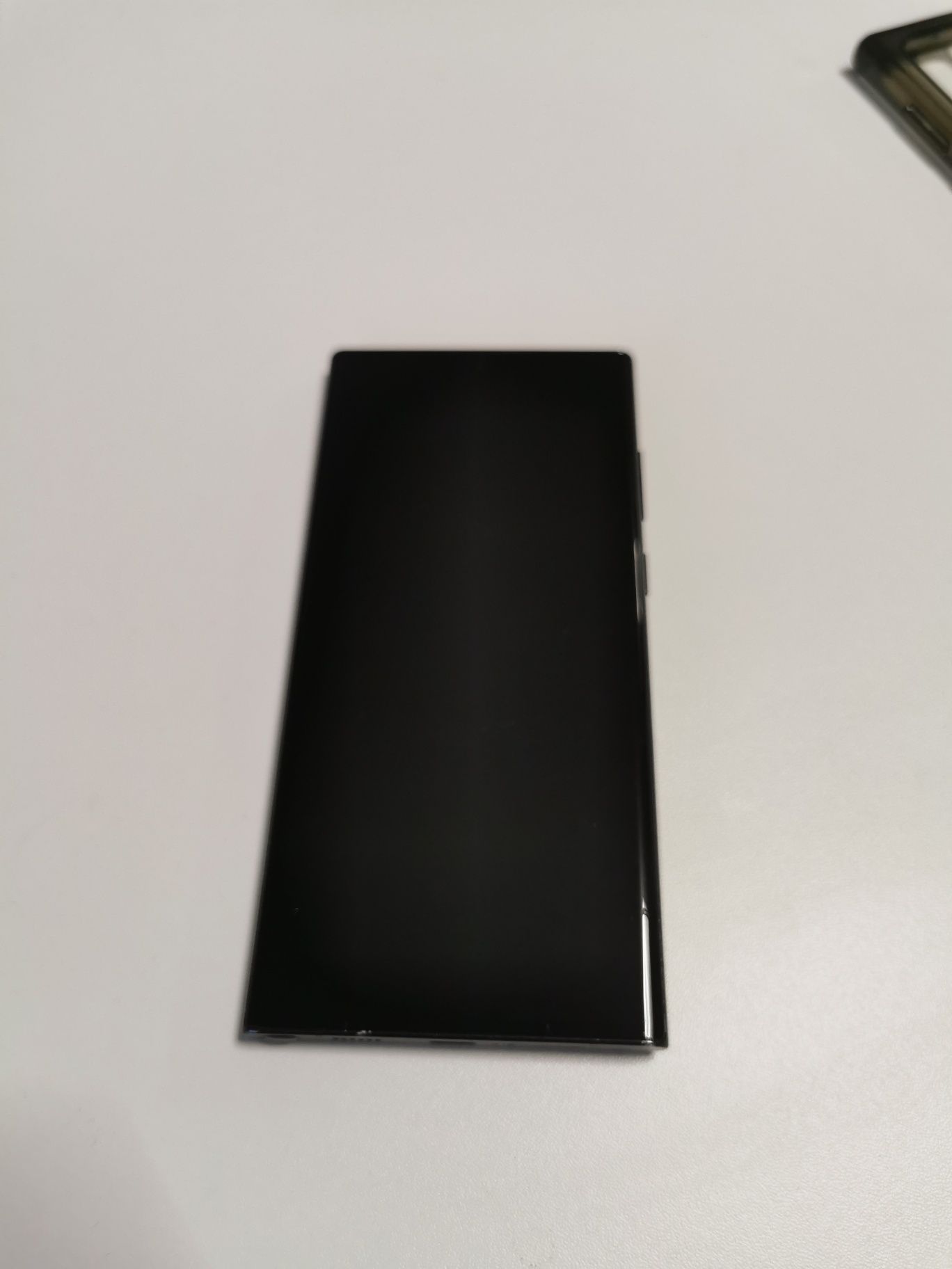 Vând Samsung S22 Ultra