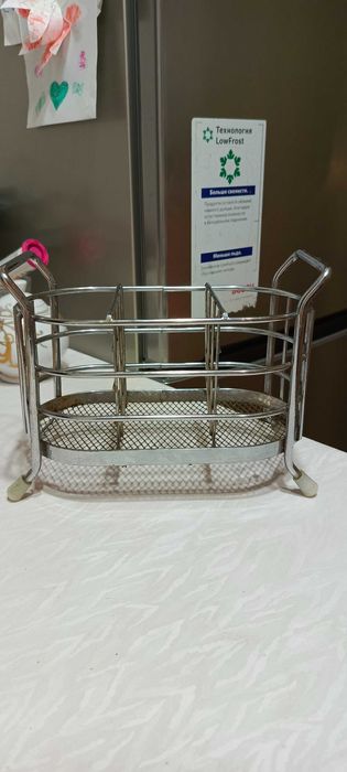 Подставка для вилок, ложек.