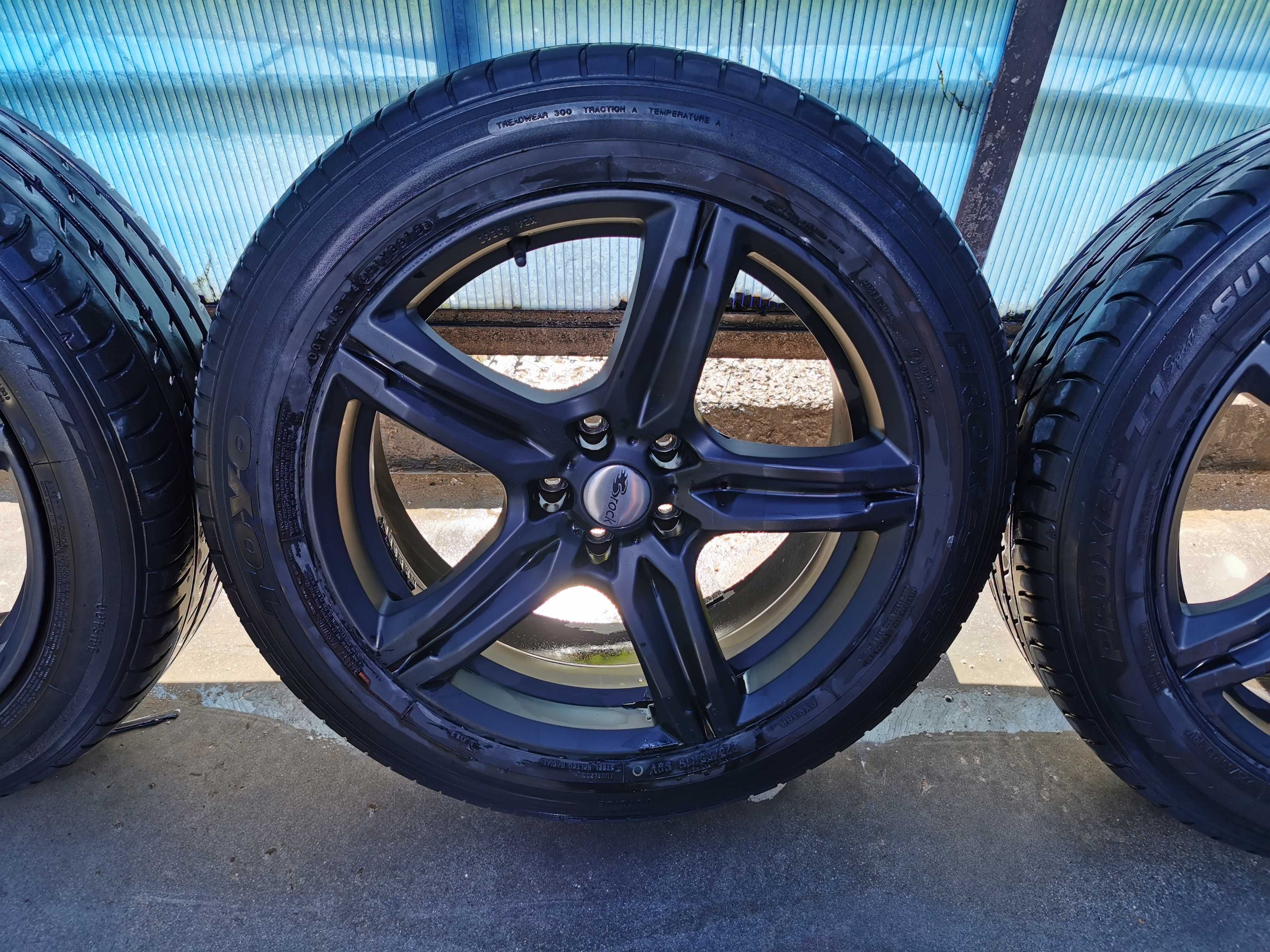 Продавам 4 бр.спортни алуминиеви джанти с летни гуми за Mazda CX-5,CX7