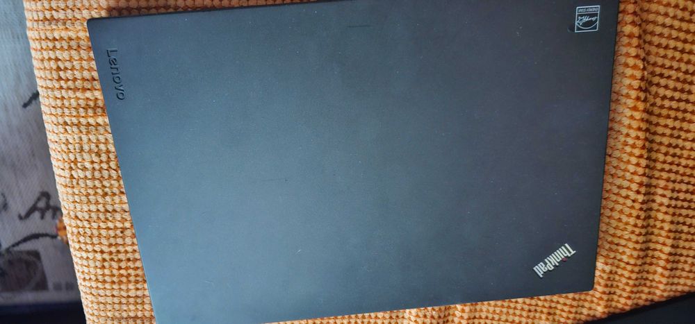 Ultrabook Lenovo Thinkpad T460s cu procesor Intel® Core™ i5-6300U