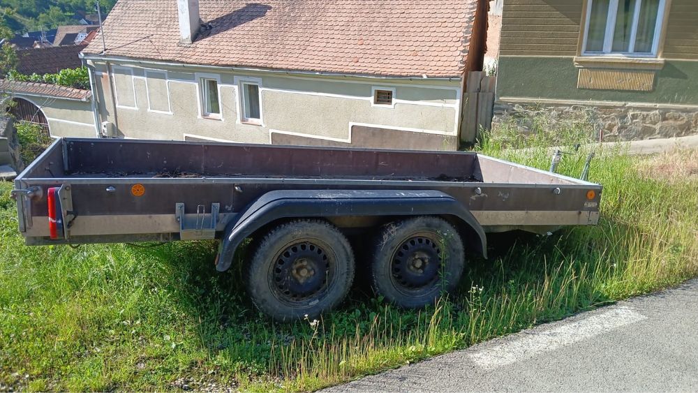 Remorca2 axe  2000kg , neinmatriculata   ,