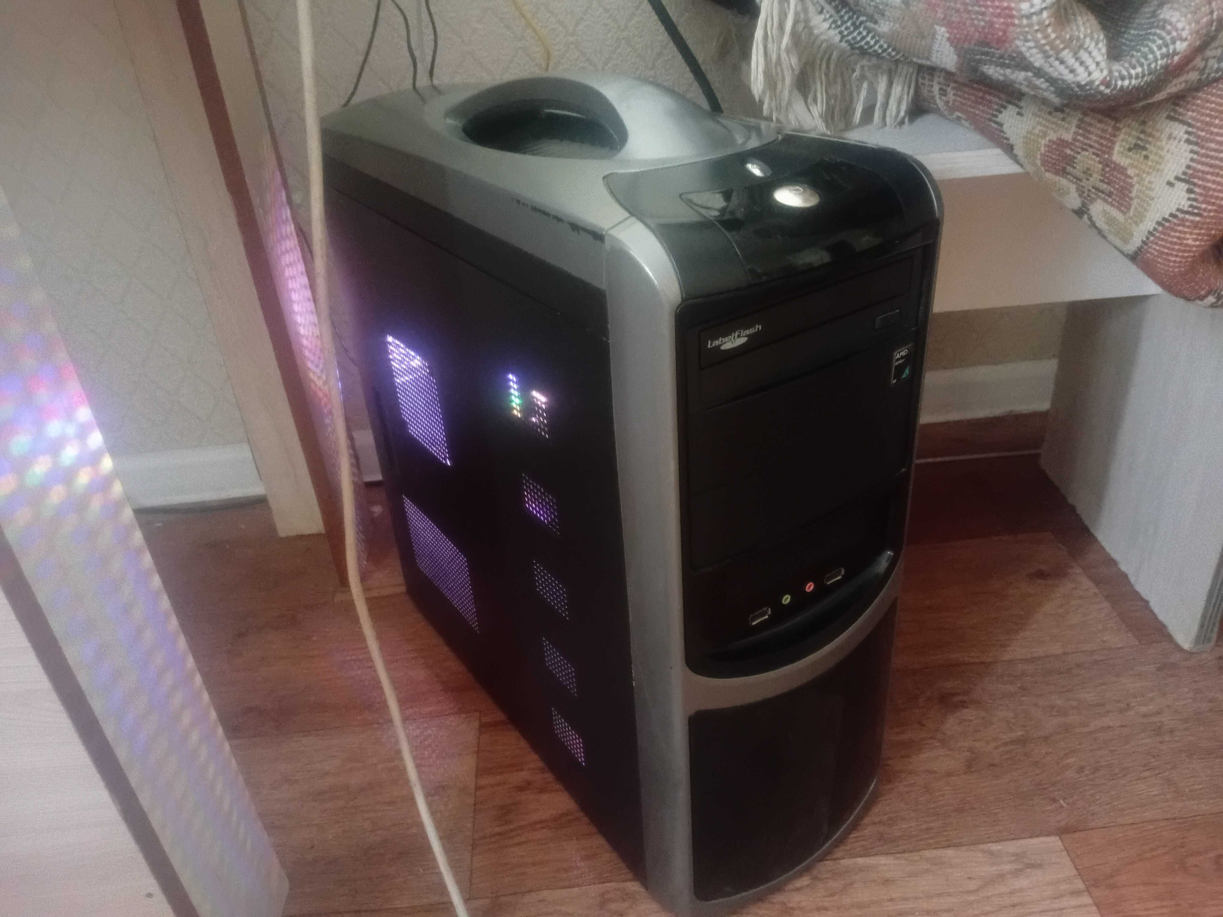 Компьютер Core i 7 (4 ядер)