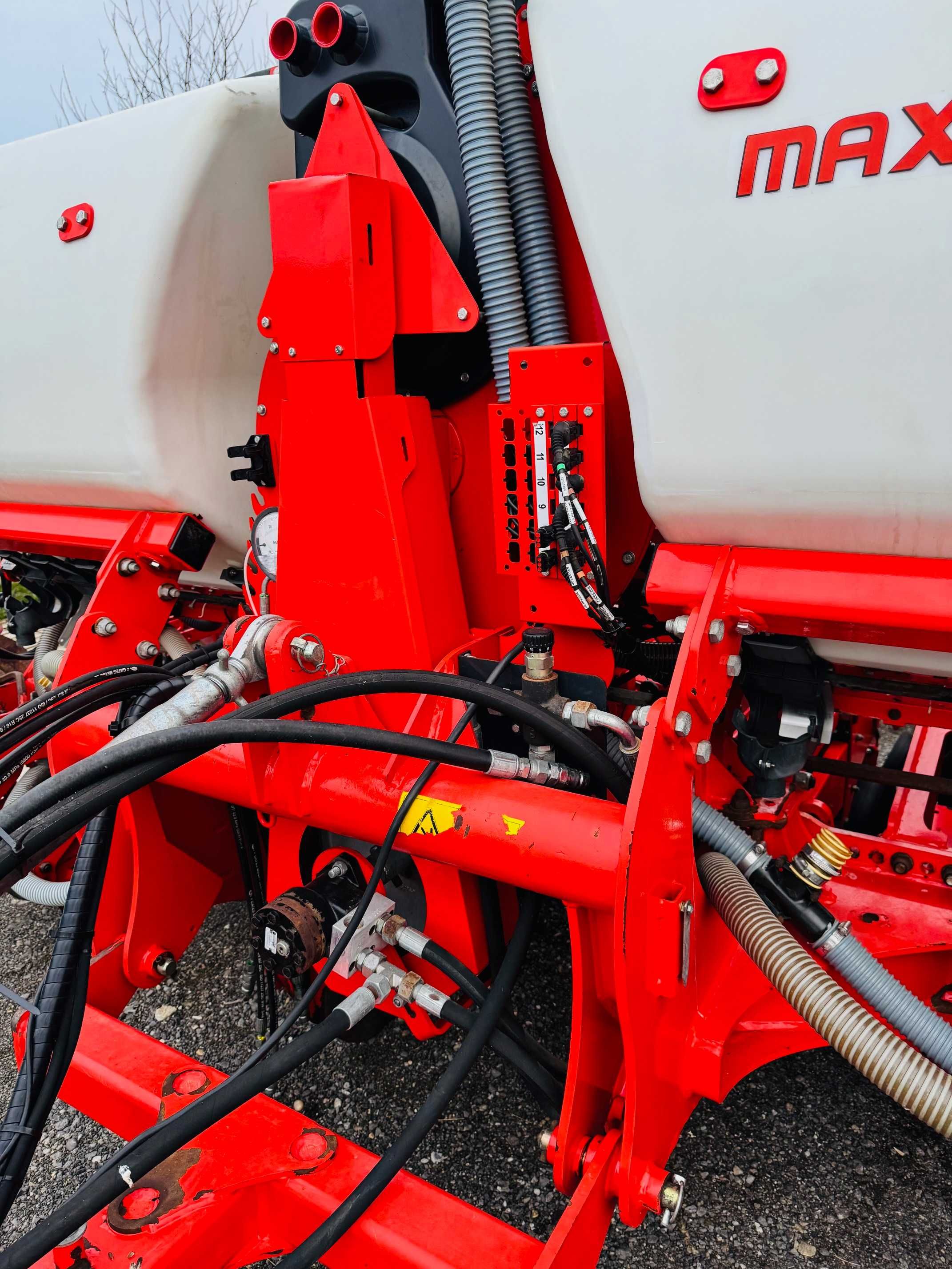 Semanatoare tractata Kuhn Maxima pe 6 randuri 2020 Gaspardo Monosem