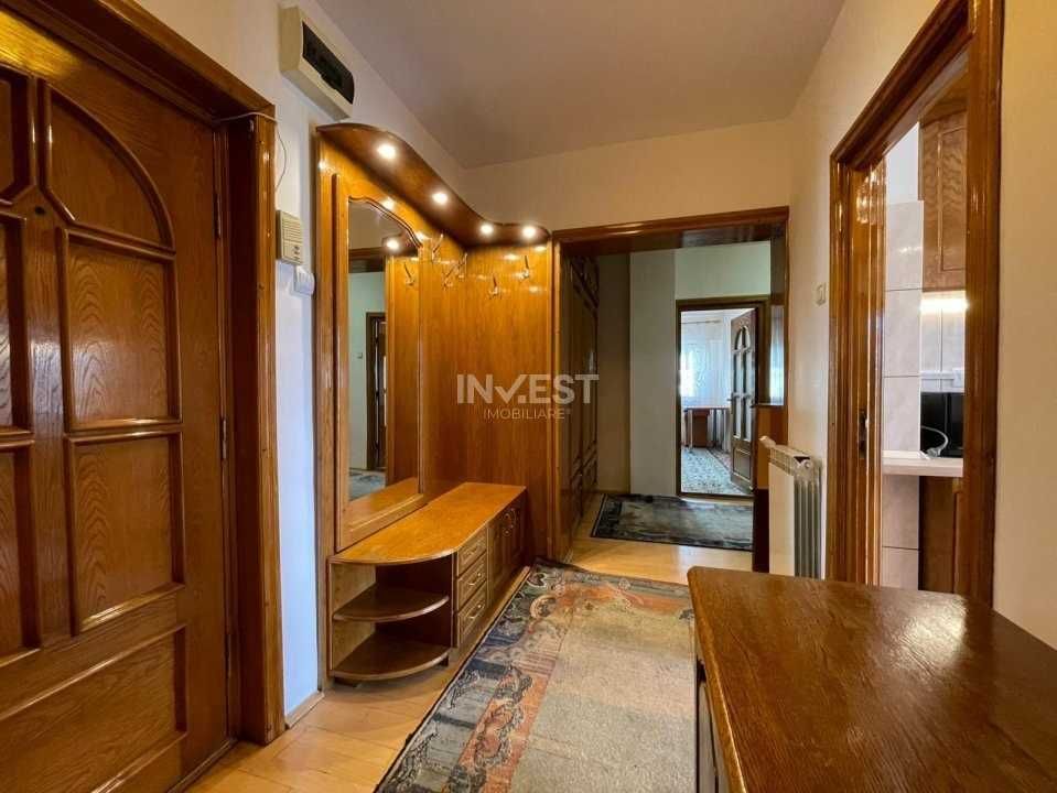 Apartament,3 camere,Iasi,Centru-Păcurari,renovat,2 locuri de parcare