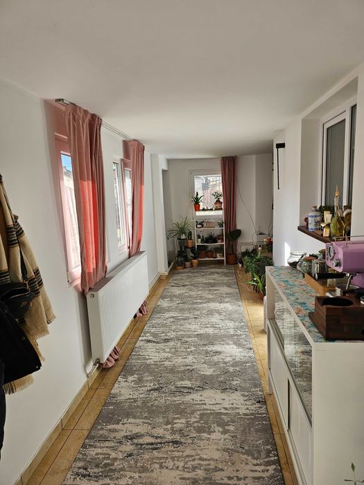 Casa cu teren de vanzare