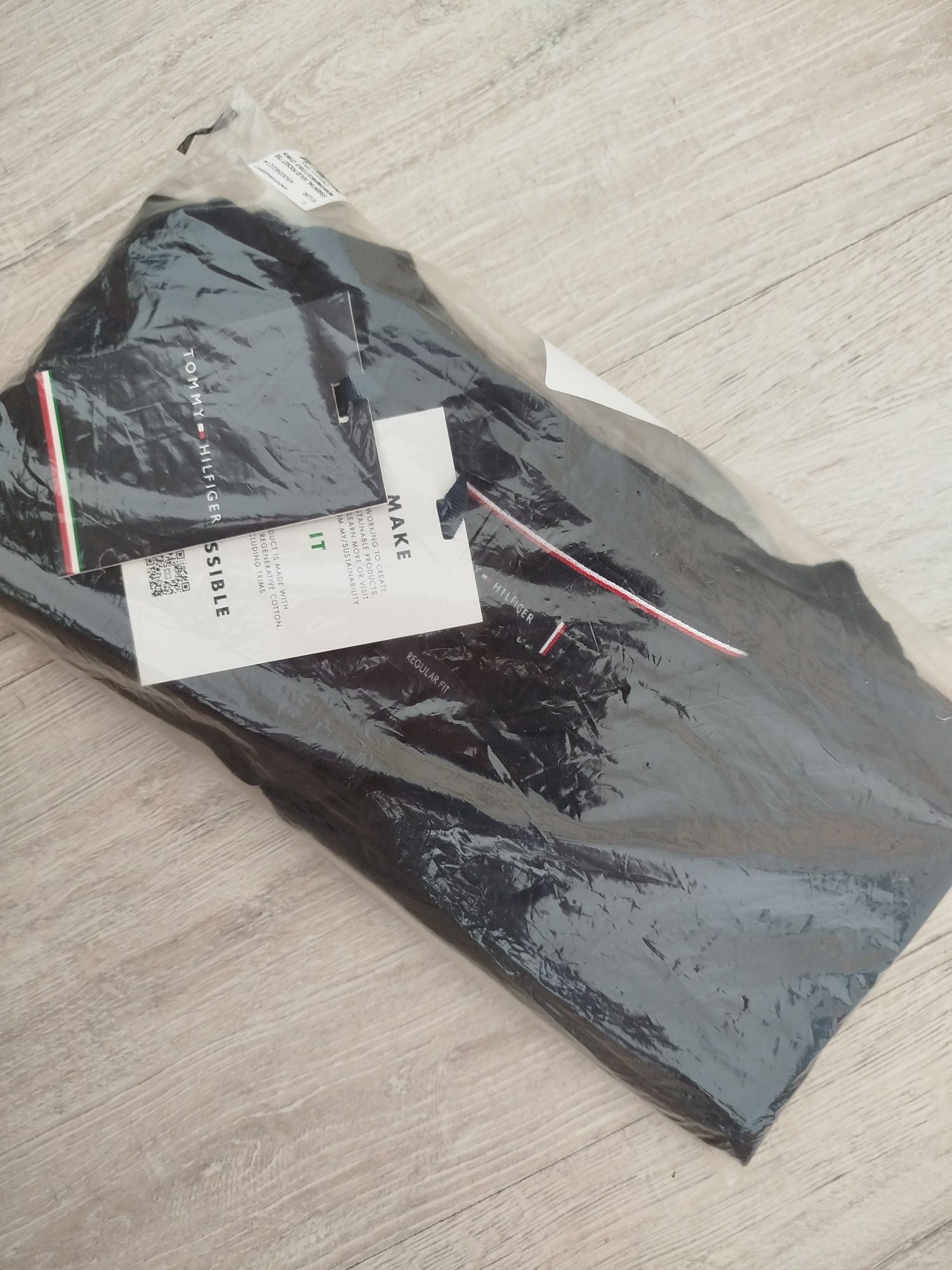 НОВА, ОРИГИНАЛНА Тениска Tommy Hilfiger