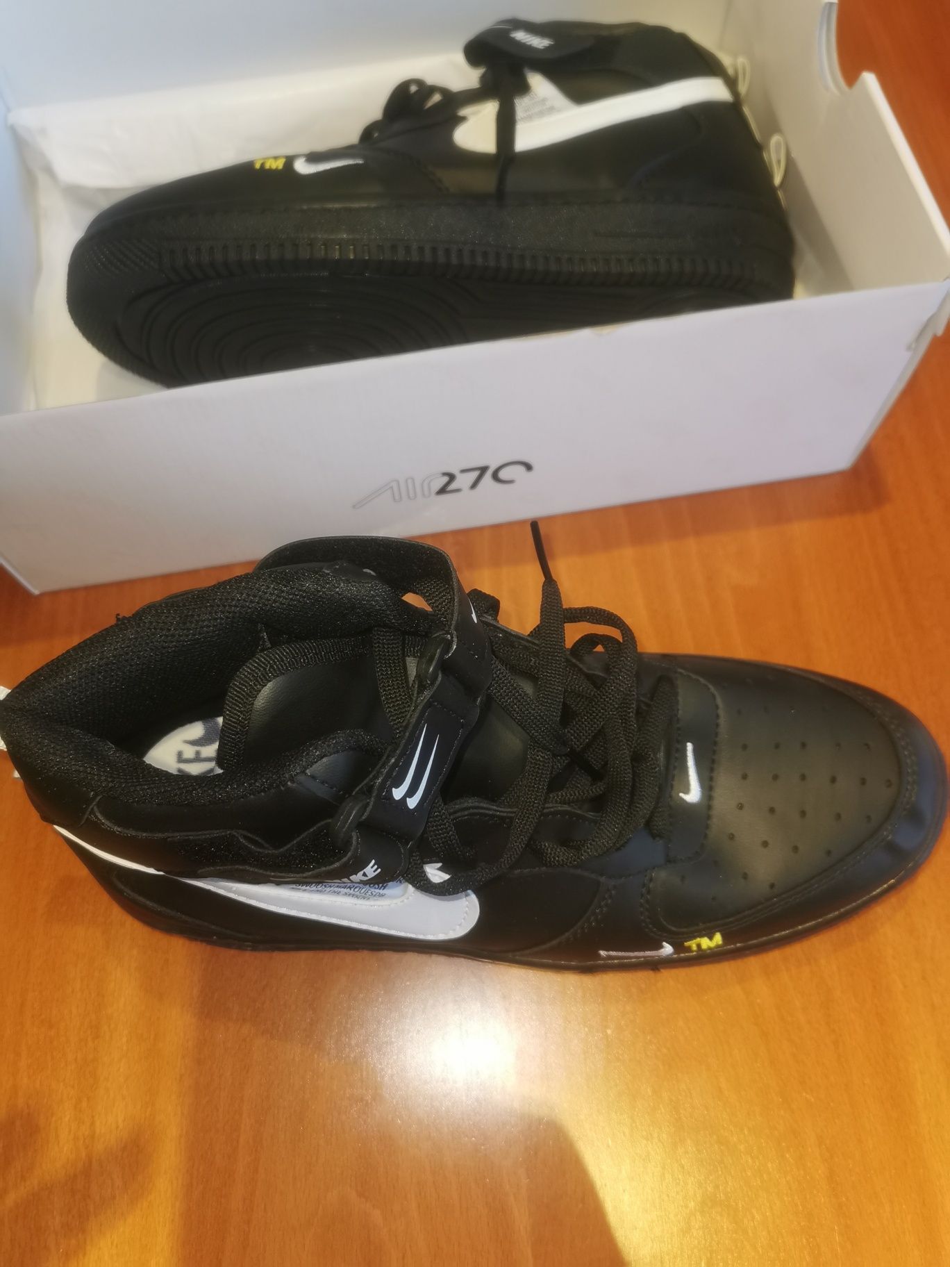 Обувки NIKE 44 номер