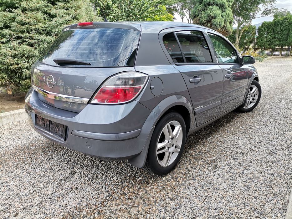 Opel Astra H Facelift 1.6 benzina euro 4 an 2007 Climatronic Tempomat