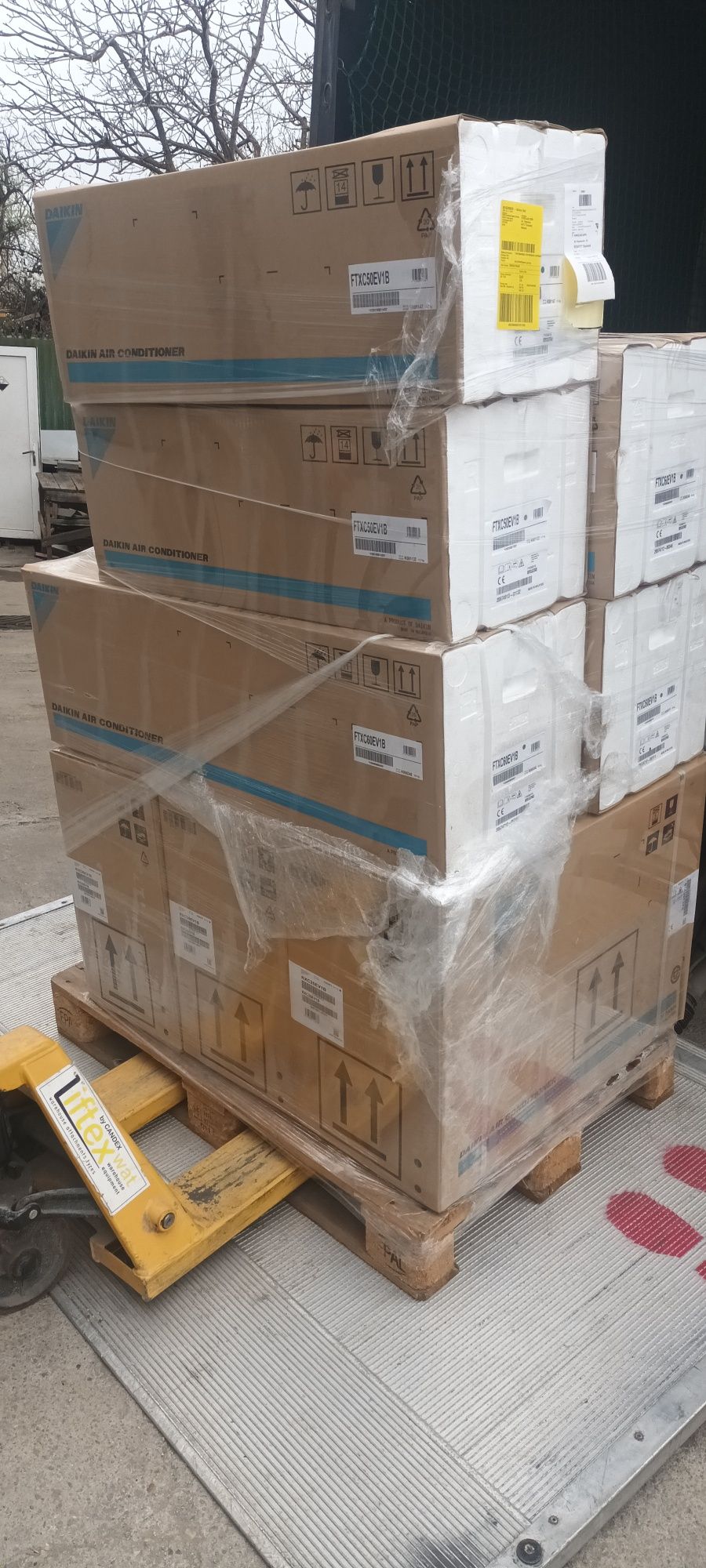 Aer condiționat Daikin Sensira 24000 BTU/model 2025/Inverter+Wi Fi