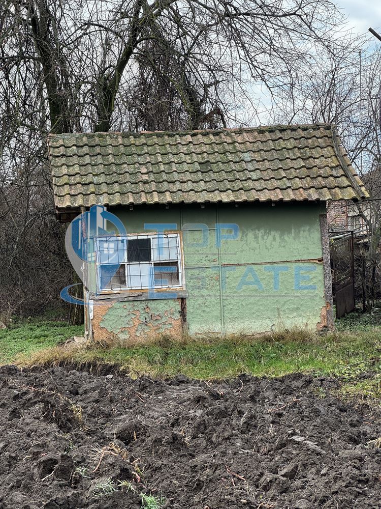 Парцел с кладенец и електричество в регулацията на с. Самоводене, обл