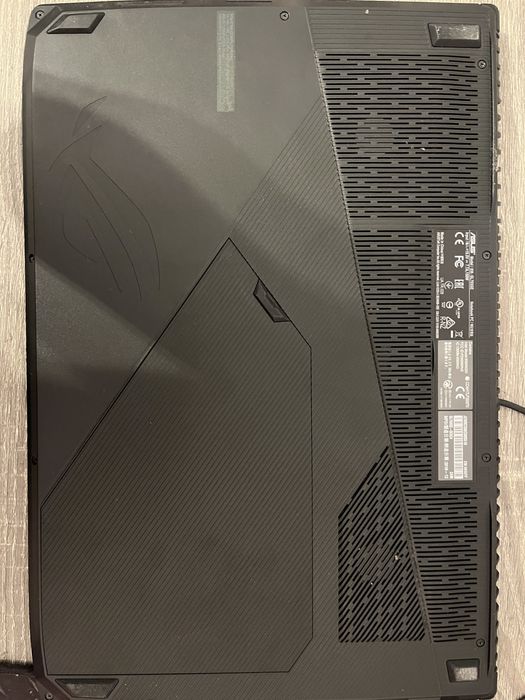 Asus RogStrix GL703GE, i7-8750H, 17.3”,GTX 1050 TI 4GB,1TB HDD+256 SSD