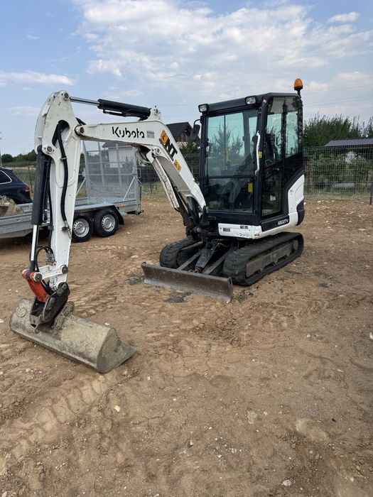 De vanzare miniexcavator kubota 2.7 tone