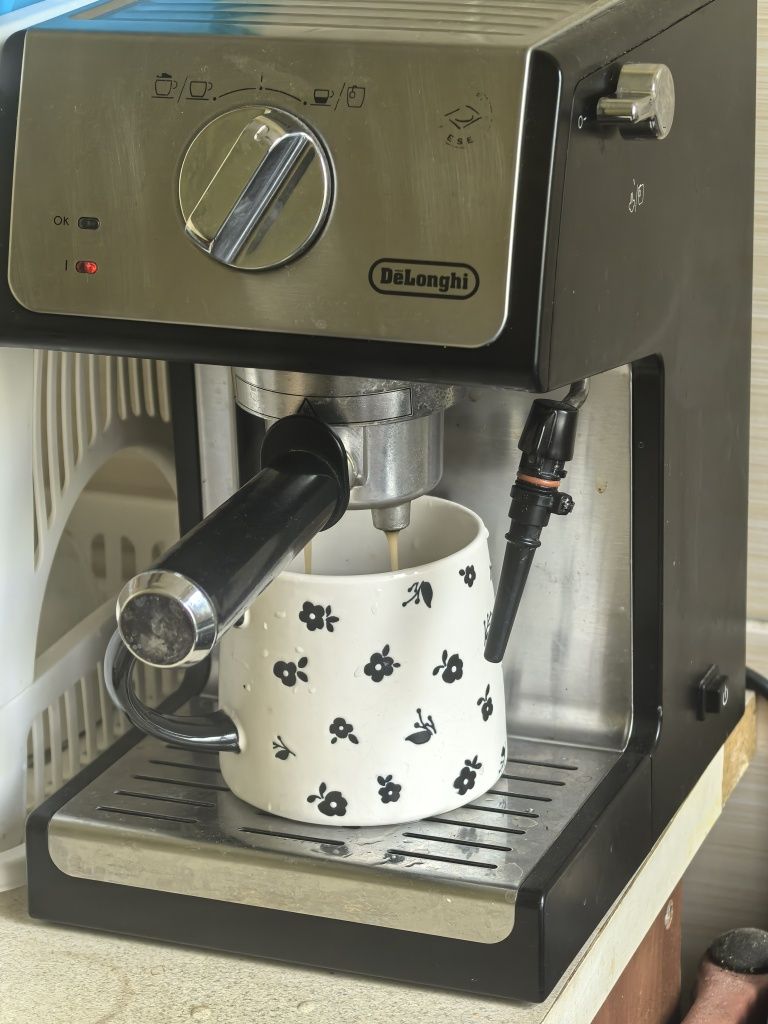 Кофемашина Delonghi
