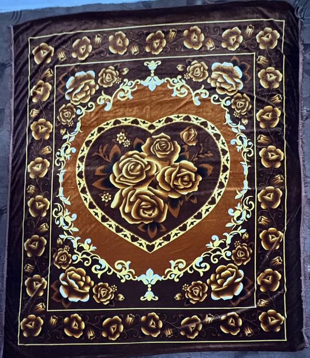 Vând: Cuvertură de pat (pled) cu trandafiri