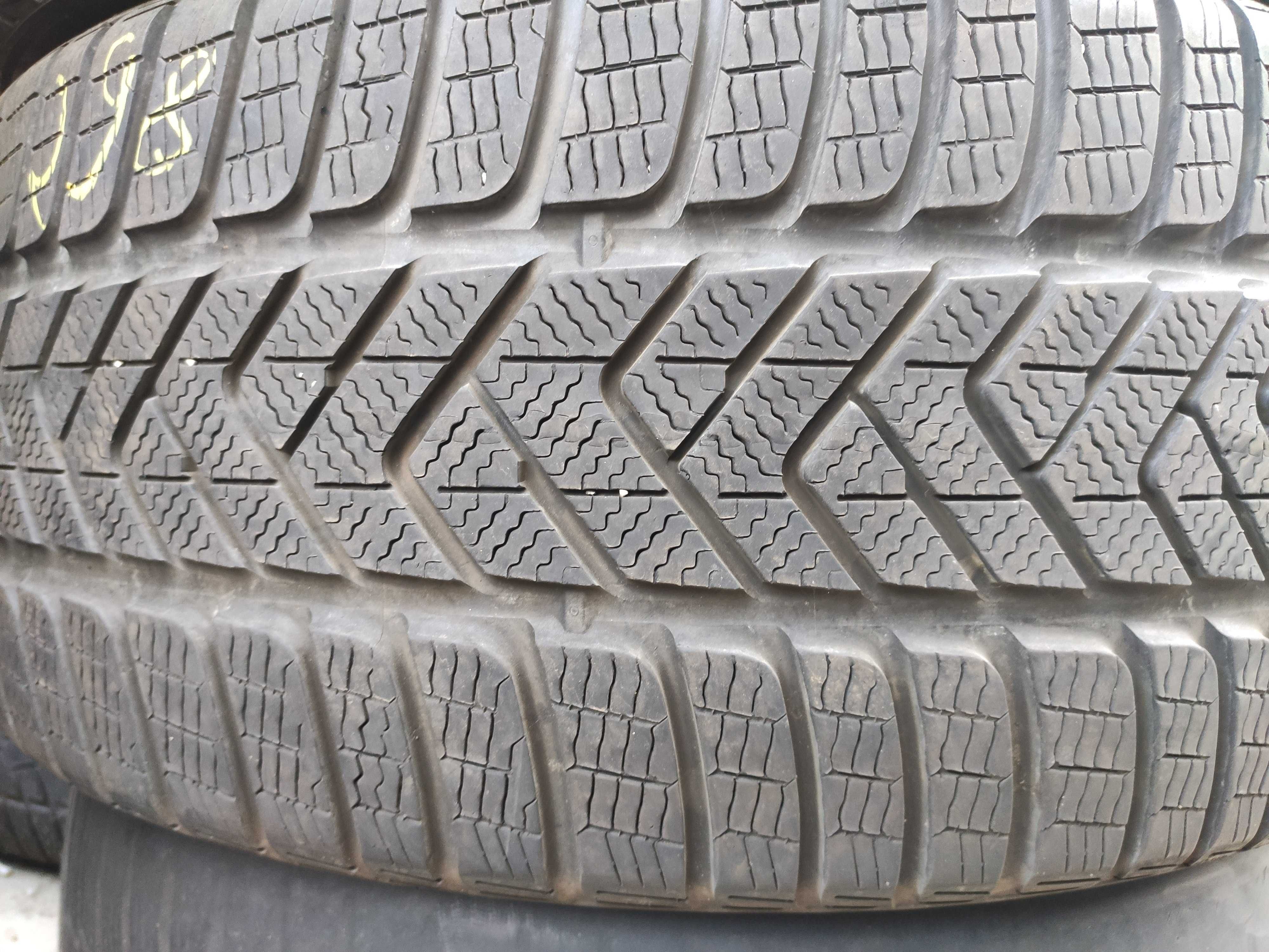 2бр Зимни гуми 265 35 21 - Pirelli
