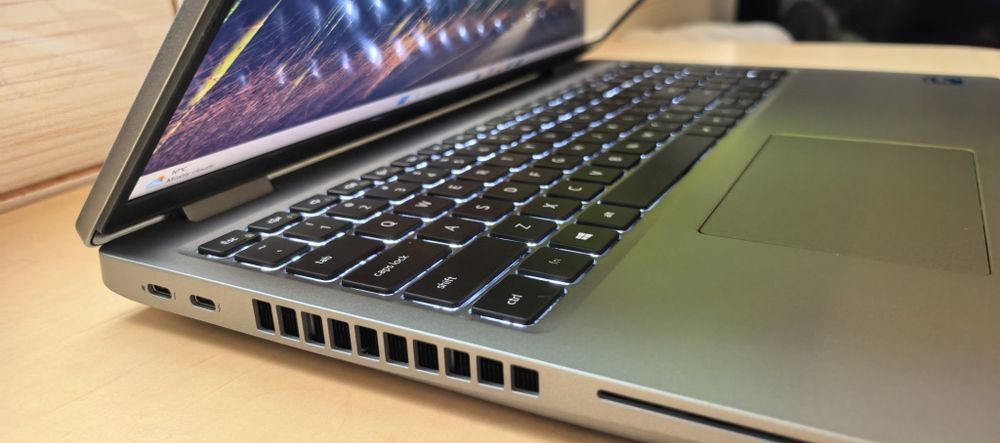 Laptop Dell Latitude 5521__i7 11850H vPRO, 32GB DDR4, 512GB SSD_NOU__