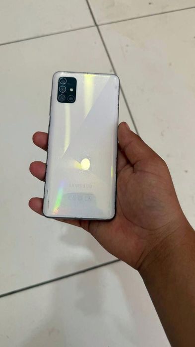 Samsung a51 sotiladi