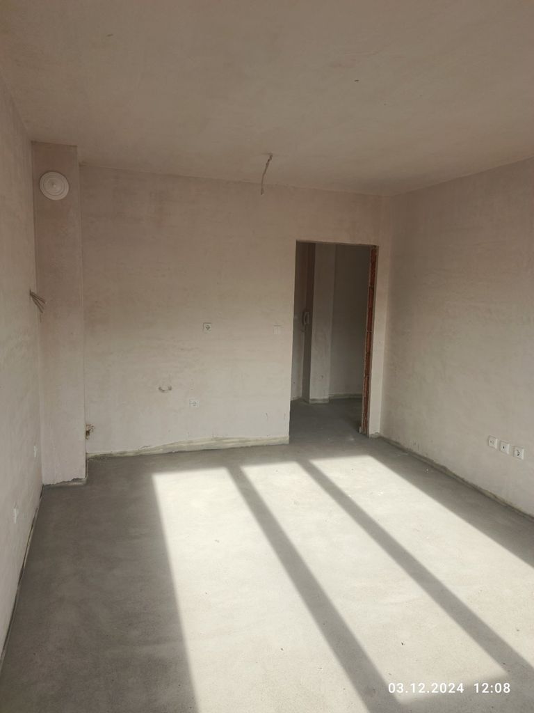 Продава се Двустаен апартамент в Търговище, Център - 62 кв.м за 1193 €/кв.м - Снимка #12