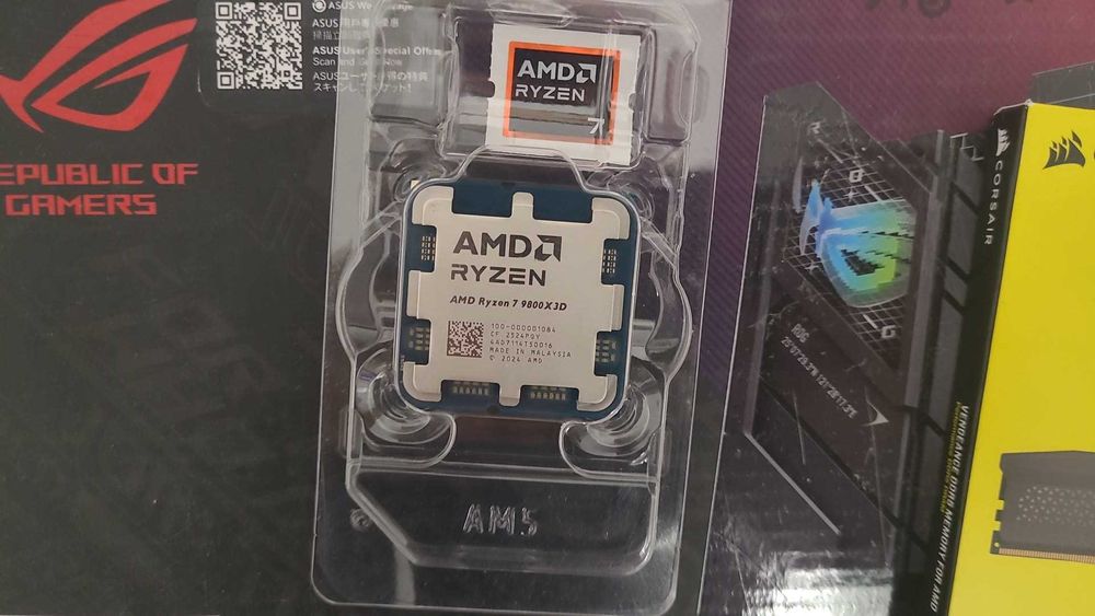 Kit AMD Ryzen 7 9800x3d + ASUS ROG STRIX B850-F Gaming  + 32GB DDR5