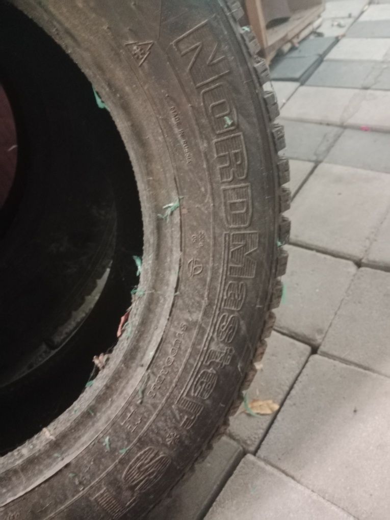 Продам две зимние резины