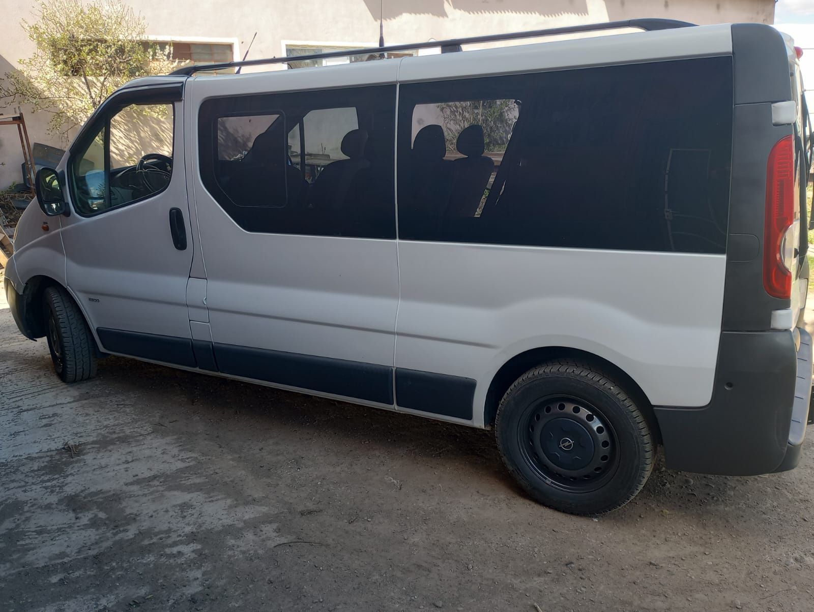 Opel vivaro 2011