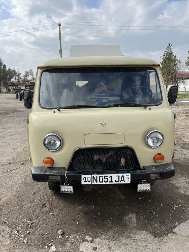 Uaz сотилади