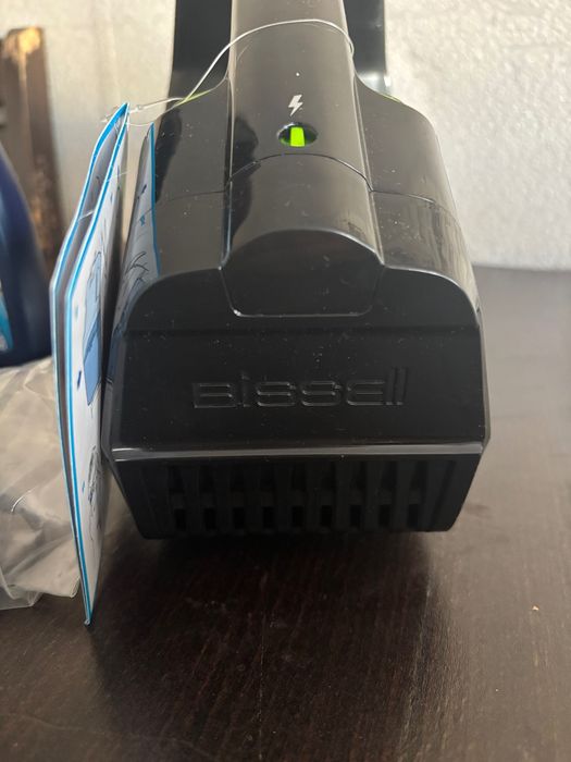 Перяща прахосмукачка BISSELL