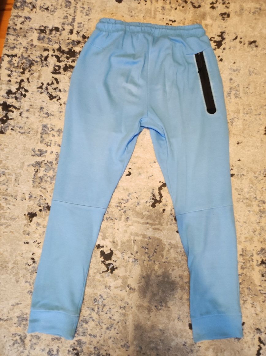 Nike tech albastru