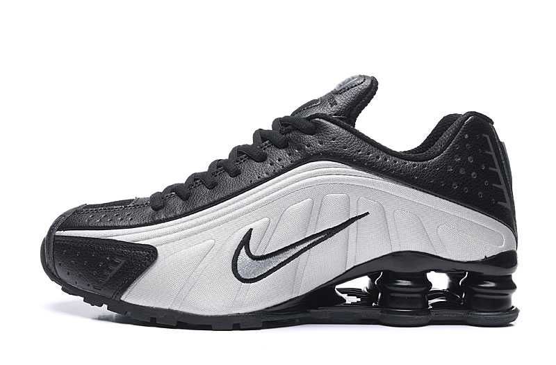 Оригинални маратонки Nike Air max Shox R4 налични 42,43 и 44 номер