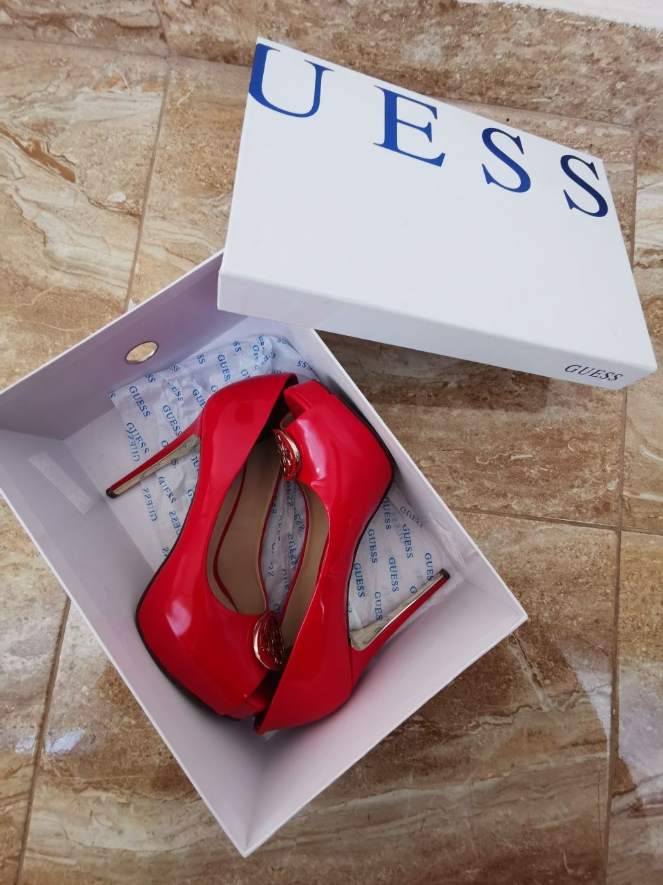 Pantofi cu toc - Guess