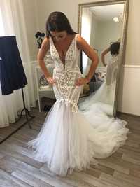 Сватбена дантелена рокля от Пембе Кенан русалка /бяла булчинска рокля
